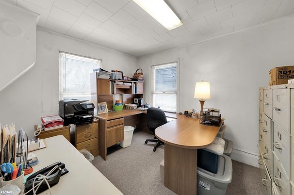 Home Office, Interior