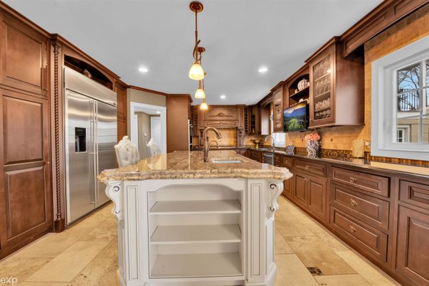 Interior, Kitchen, Pendant Lights, Recessed Lighting, Stainless Steel Appliances