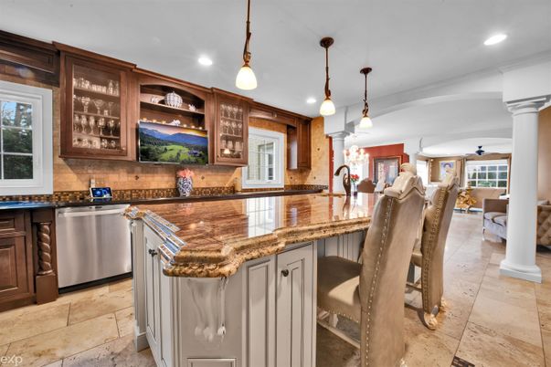 Dining room, Interior, Kitchen, Pendant Lights, Recessed Lighting, Stainless Steel Appliances