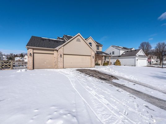 Backyard, Detached Garage, Exterior