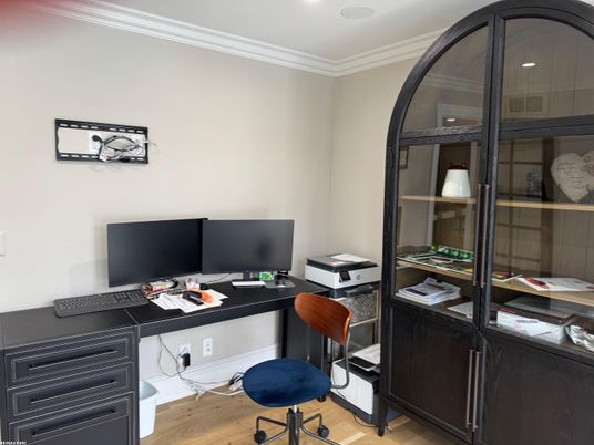 Home Office, Interior, Recessed Lighting, Wood Texture Flooring