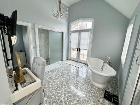 Bathroom, Chandelier, Free Standing Baths, Interior, Marble Walls