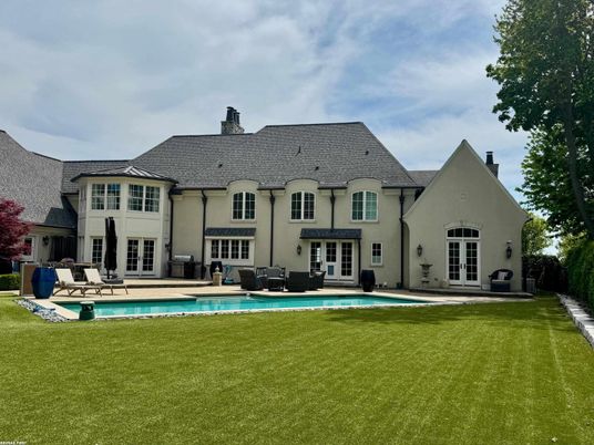 Backyard, Exterior, Pool