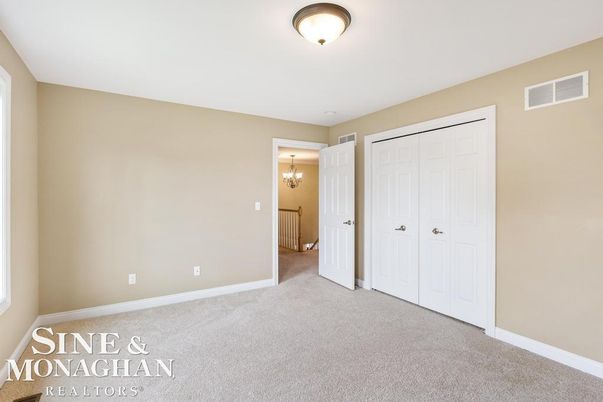 Chandelier, Empty room, Interior