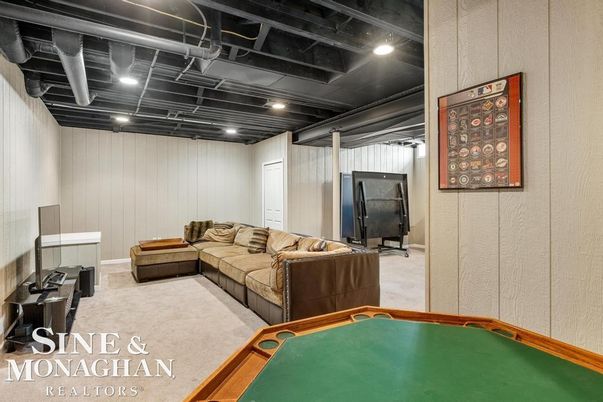 Billiard Table, Game Room, Interior, Recessed Lighting