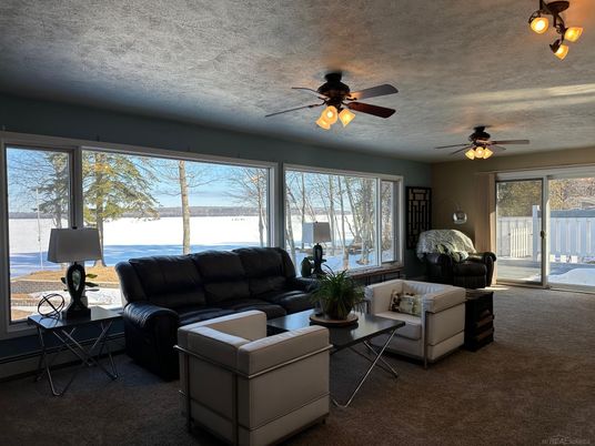Interior, Living room, Water