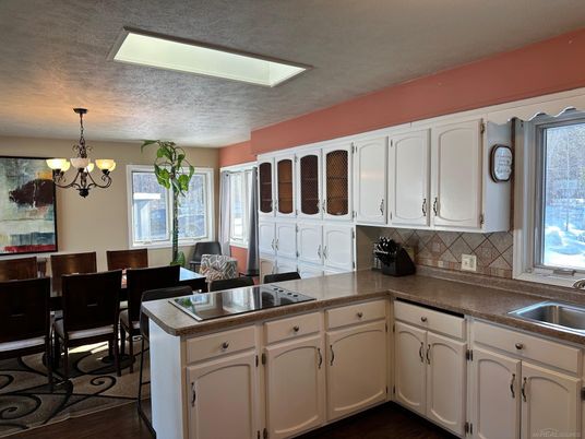 Chandelier, Dining room, Interior, Kitchen, Wood Texture Flooring
