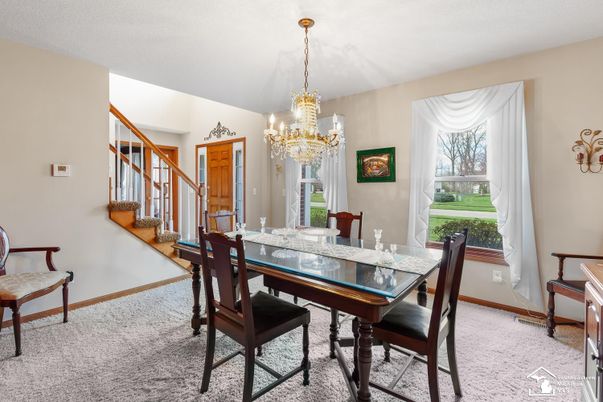 Chandelier, Dining room, Interior