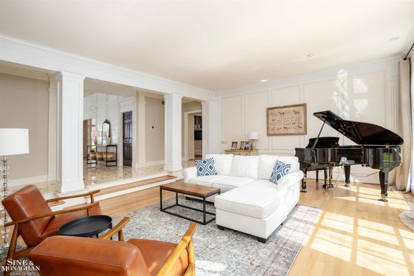 Interior, Living room, Piano, Recessed Lighting, Wood Texture Flooring