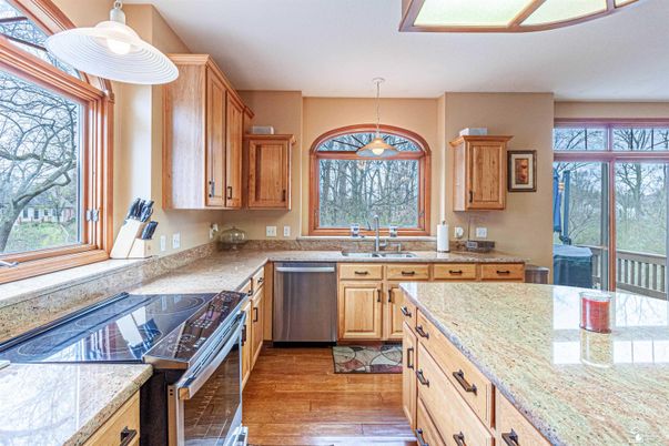 Interior, Kitchen, Pendant Lights, Wood Texture Flooring