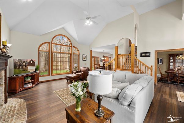 Chandelier, Dining room, Fireplace, Interior, Living room, Pendant Lights, Wood Texture Flooring
