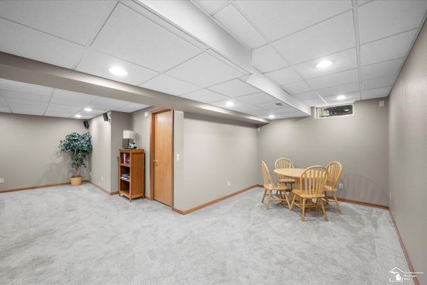 Dining room, Interior, Recessed Lighting