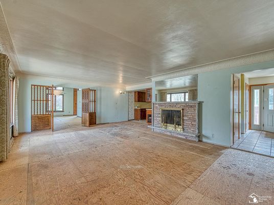 Empty room, Fireplace, Interior