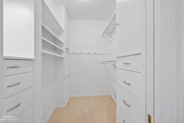 Interior, Walk-in Closets