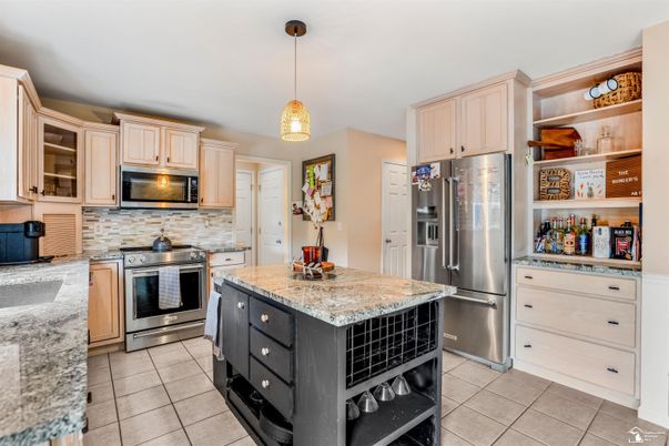 Interior, Kitchen, Pendant Lights, Stainless Steel Appliances