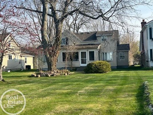 Backyard, Exterior, Facade, Cape Cod
