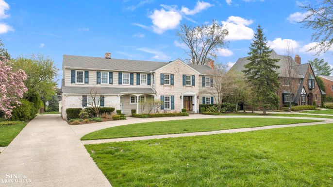 Backyard, Exterior, Facade, French Provincial