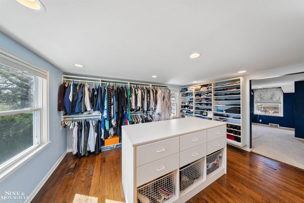 Interior, Recessed Lighting, Walk-in Closets, Wood Texture Flooring