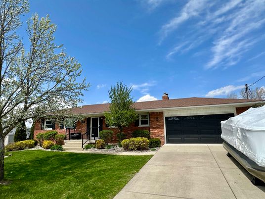 Attached, Exterior, Facade, Brick Facade, Ranch