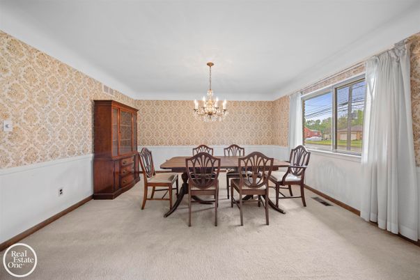 Chandelier, Dining room, Interior