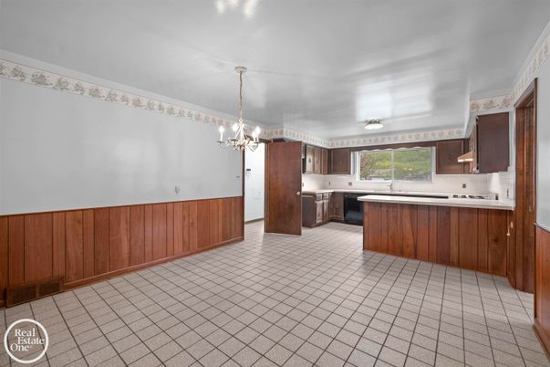 Chandelier, Interior, Kitchen