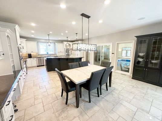 Dining room, Interior, Kitchen, Pendant Lights, Recessed Lighting, Stainless Steel Appliances