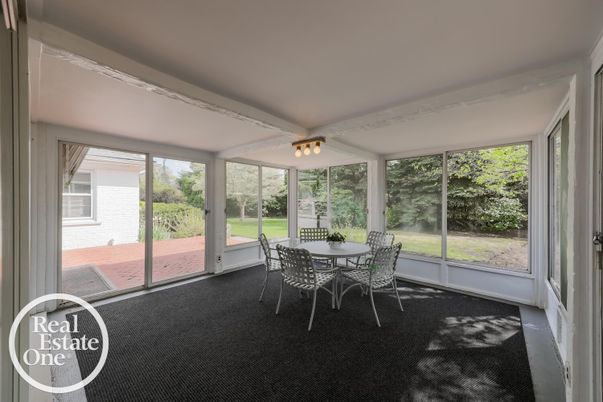 Dining room, Interior, Sun Room