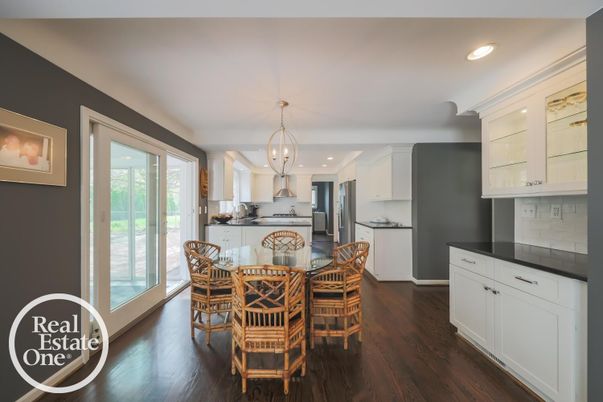 Chandelier, Dining room, Interior, Kitchen, Pendant Lights, Recessed Lighting, Wood Texture Flooring