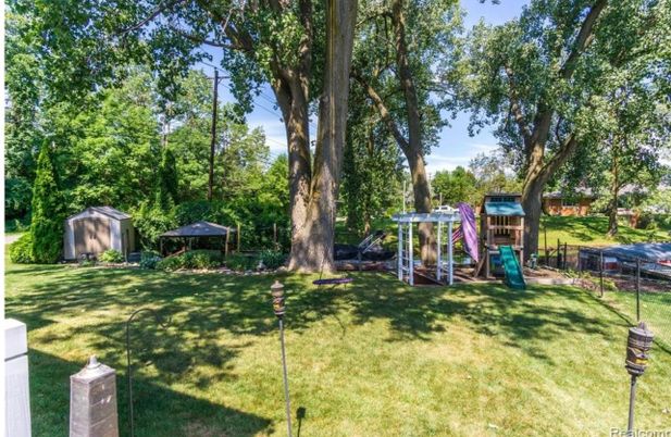 Backyard, Exterior, Playground