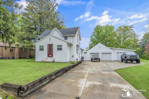Backyard, Detached Garage, Exterior, Facade, Farmhouse