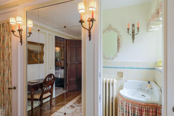 Bathroom, Interior, Wood Texture Flooring