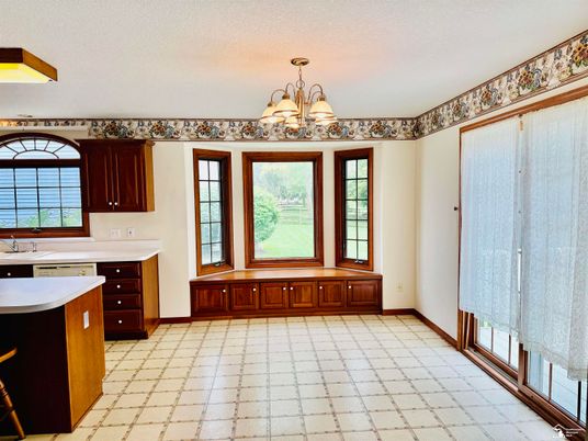 Chandelier, Interior, Kitchen
