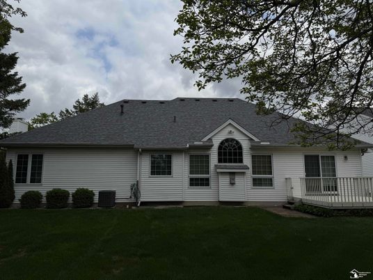 Exterior, Facade, Cape Cod