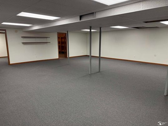 Empty room, Interior, Recessed Lighting