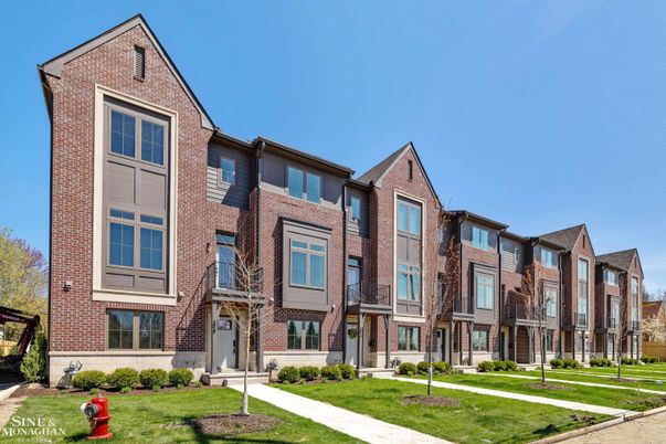 Exterior, Facade, Brick Facade, Rowhouse