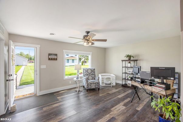 Home Office, Interior, Wood Texture Flooring