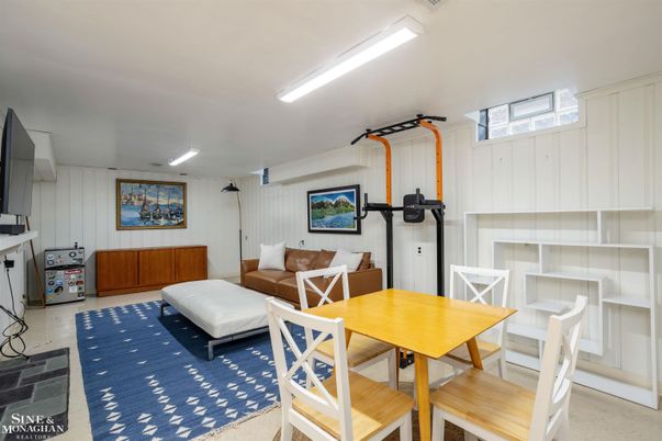 Dining room, Fitness Equipment, Interior, Recessed Lighting