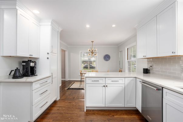 Interior, Kitchen, Pendant Lights, Recessed Lighting, Wood Texture Flooring