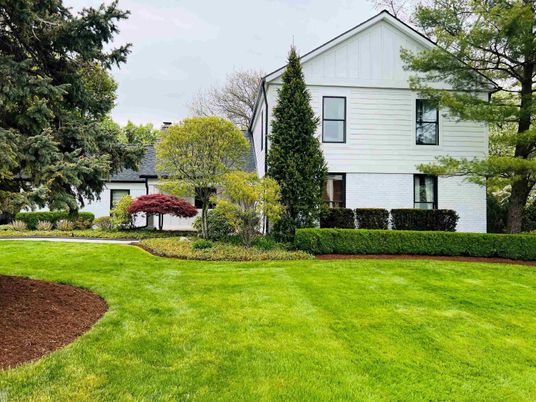 Backyard, Exterior, Facade, Farmhouse