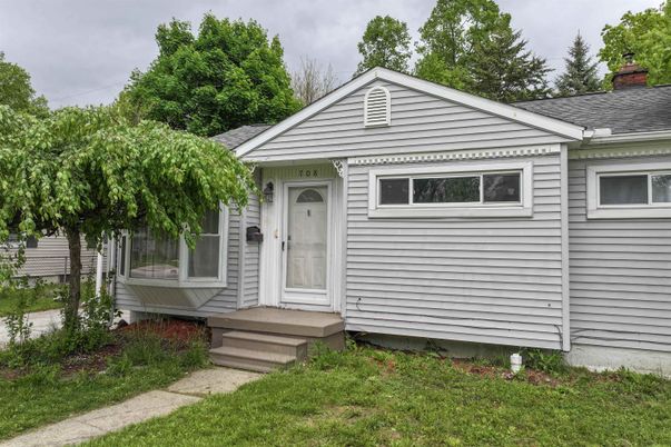 Exterior, Facade, None