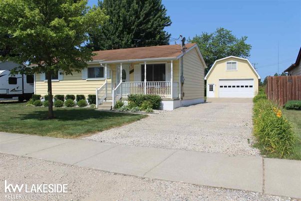 Backyard, Detached Garage, Exterior