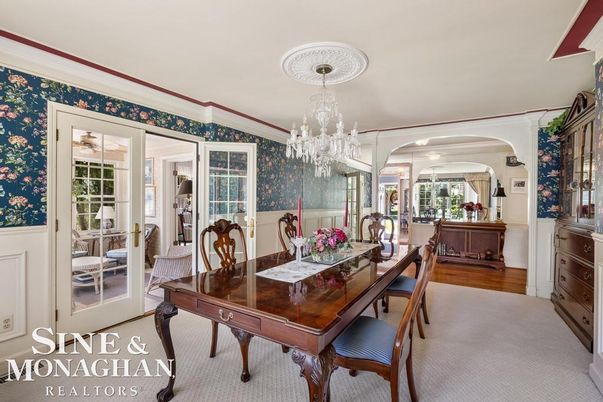 Chandelier, Dining room, Interior, Wood Texture Flooring