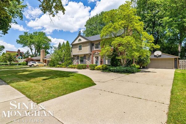 Backyard, Detached Garage, Exterior