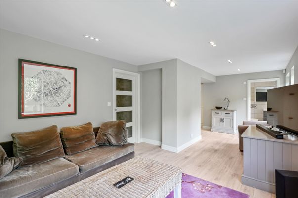 Interior, Recessed Lighting, Wood Texture Flooring