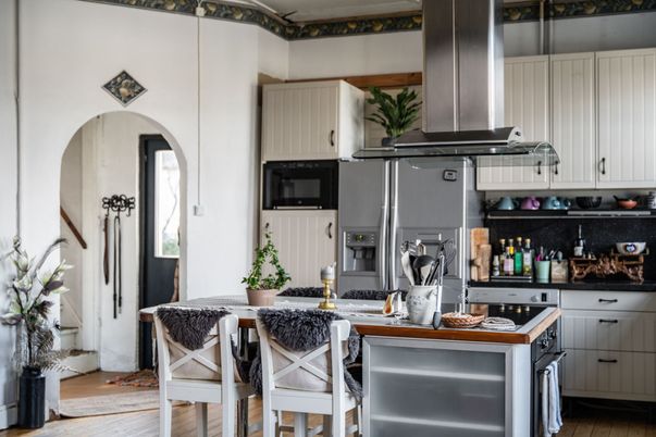 Interior, Kitchen, Stainless Steel Appliances, Wood Texture Flooring