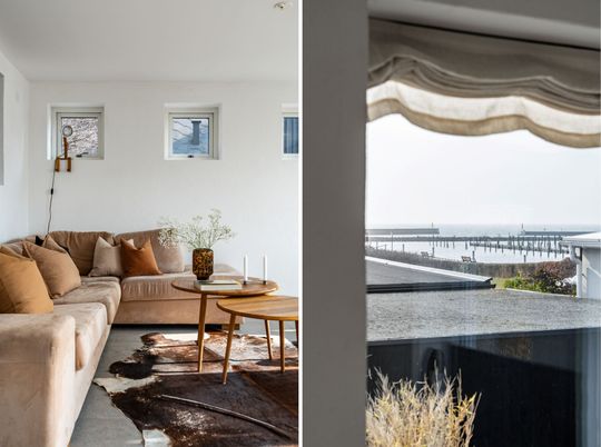 Interior, Living room, Water