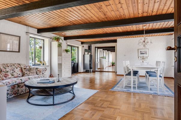 Dining room, Interior, Wooden Beams, Wooden Ceilings, Wood Texture Flooring