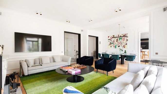 Dining room, Interior, Living room, Pendant Lights, Recessed Lighting, Wood Texture Flooring