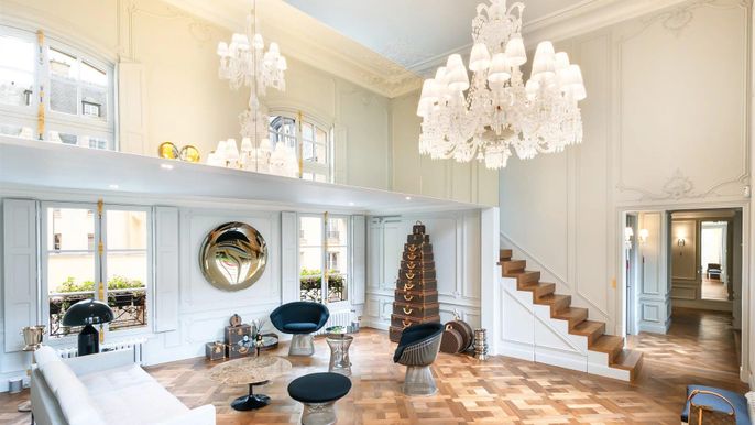 Chandelier, Interior, Wood Texture Flooring