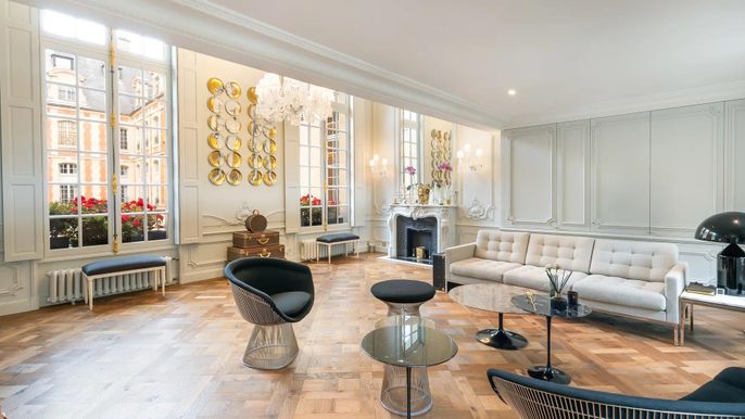 Chandelier, Fireplace, Interior, Living room, Recessed Lighting, Wood Texture Flooring